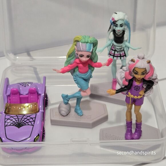 Monster High Ghoul Mobile Hot Wheels With 3 Figurines - Picture 2 of 4